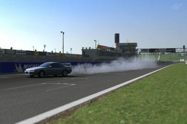 R32 Gts-t burnout at Cape Ring