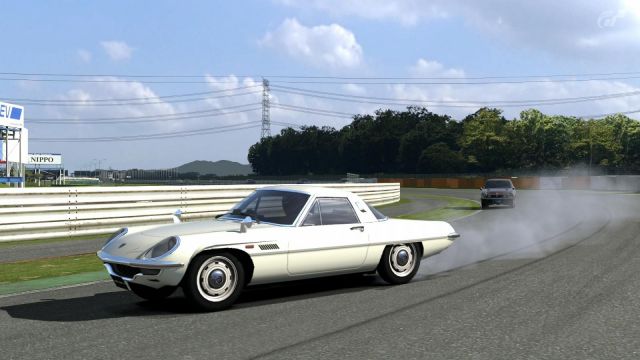 Mazda Cosmo getting rowdy at Tsukuba