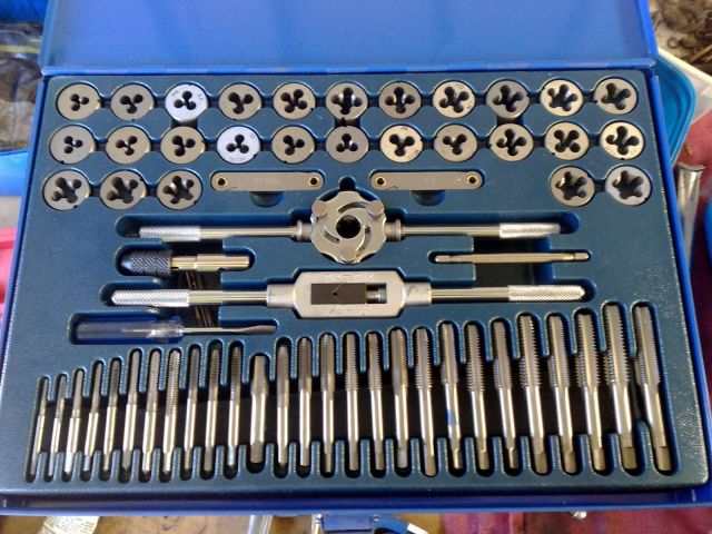 Tap & Die Set